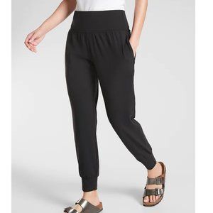 ATHLETA Cruise Jogger in Powervita~BLACK~M
